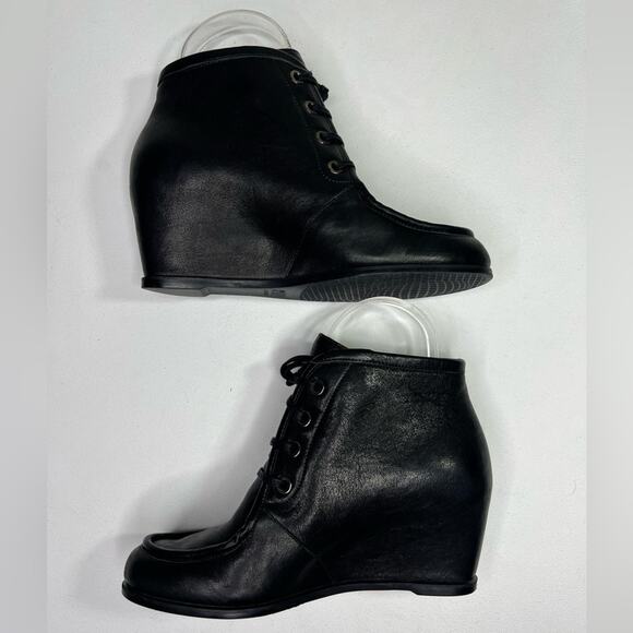Stuart Weitzman Wedge Leather Ankle Bootie Black Lace Up Soft Comfort Luxury 5.5 - Picture 4 of 12